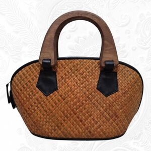 Handmade Woven Pandan Leaves Multicolor Hand Bag with Wooden Handles, Mini